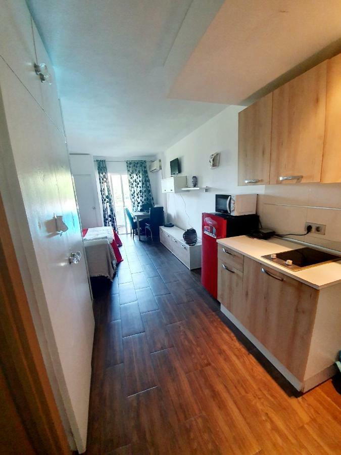 Jupiter Estudio Benalmadena Luaran gambar